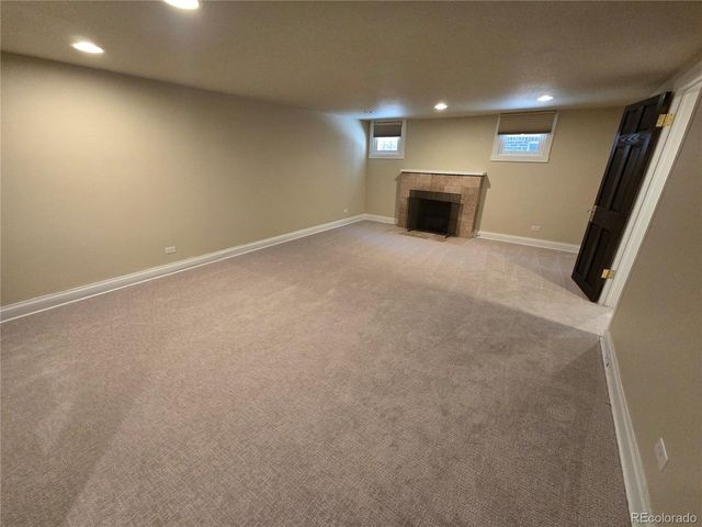 2245 Holly St, Denver, CO 80207