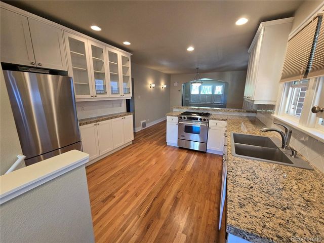 2245 Holly St, Denver, CO 80207