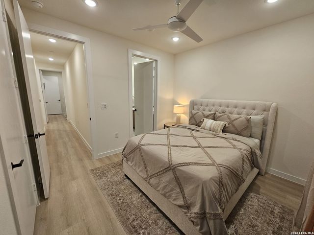 719 E Locust St Unit 3111, San Antonio, TX 78212
