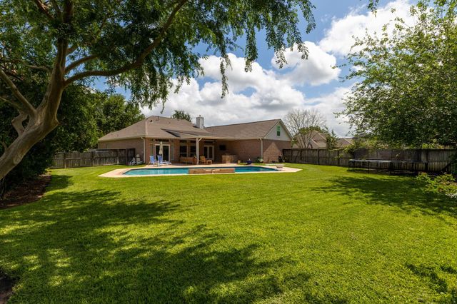4423 Weston Drive, Fulshear, TX 77441