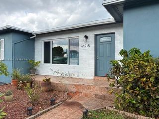 6215 SW 20th St 1, Miramar, FL 33023