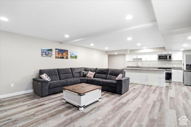 182 N SIERRA WAY, Layton, UT 84041