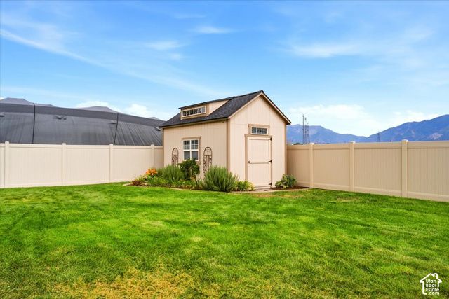 182 N SIERRA WAY, Layton, UT 84041