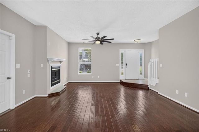 936 Miner DR, Virginia Beach, VA 23462