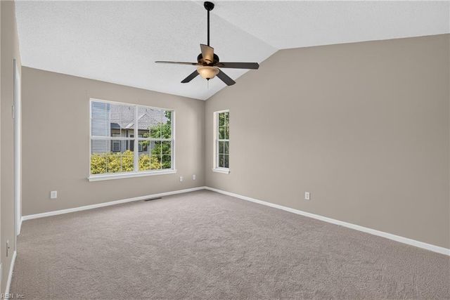 936 Miner DR, Virginia Beach, VA 23462
