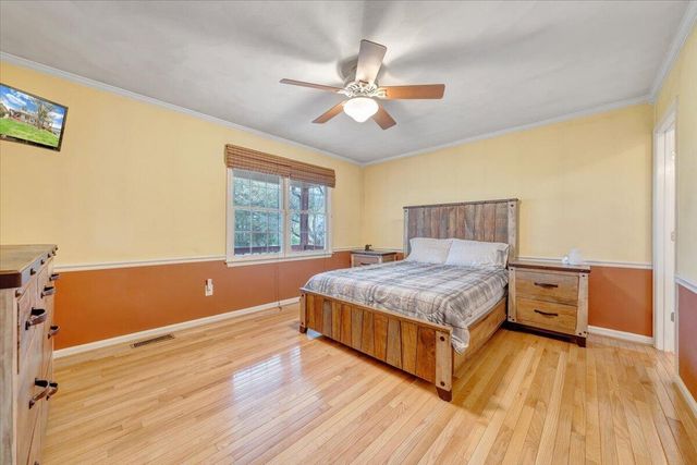 1905 Mount Joy RD, Buchanan, VA 24066