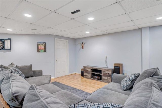 1905 Mount Joy RD, Buchanan, VA 24066