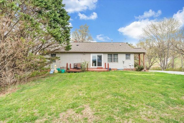 1905 Mount Joy RD, Buchanan, VA 24066