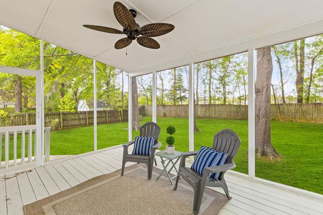 8568 Wagram Lane, North Charleston, SC 29420