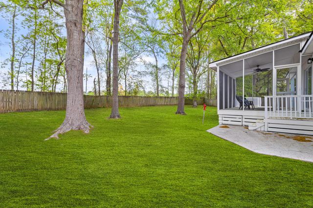 8568 Wagram Lane, North Charleston, SC 29420