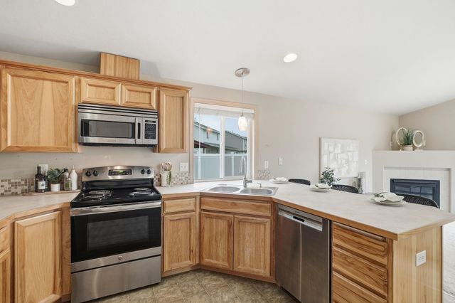 9605 W Spencer Ct, Cheney, WA 99004