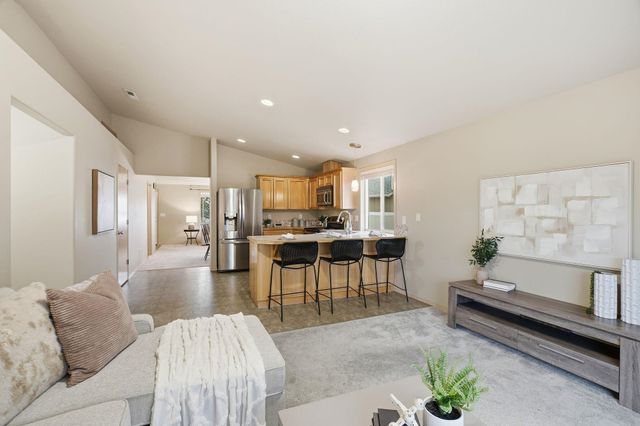 9605 W Spencer Ct, Cheney, WA 99004