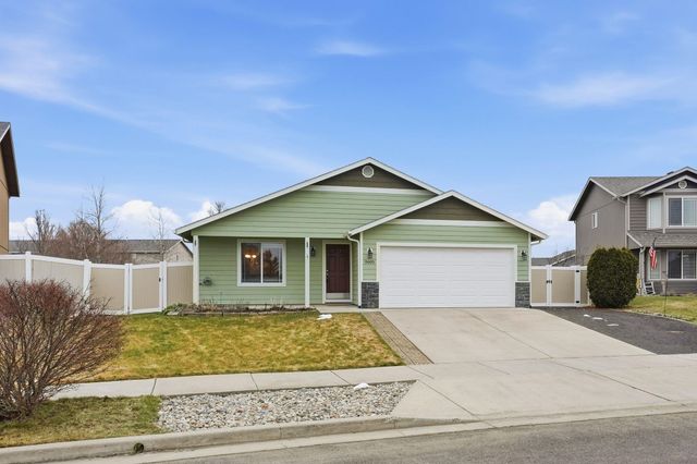 9605 W Spencer Ct, Cheney, WA 99004