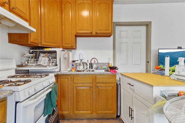 1147 Fedora Street, Los Angeles, CA 90006