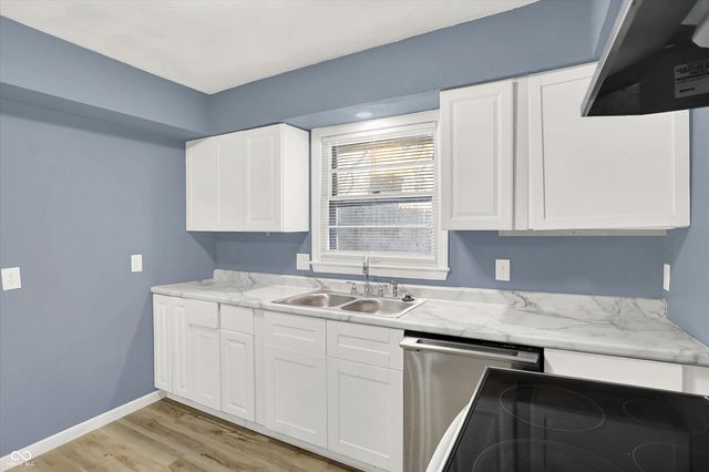 826 Yorkshire Road, Anderson, IN 46012