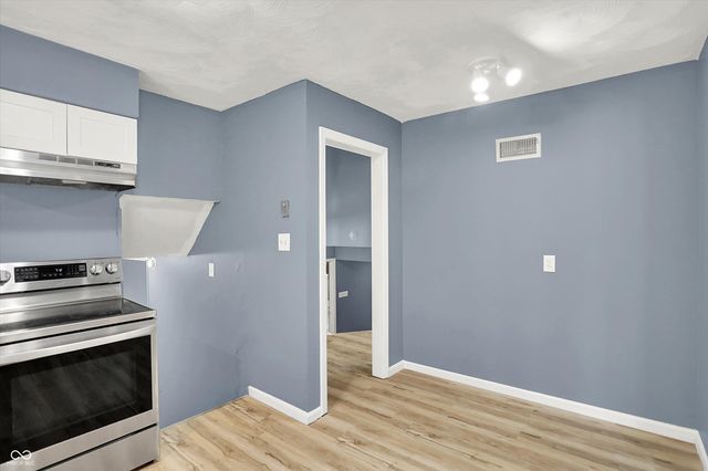 826 Yorkshire Road, Anderson, IN 46012