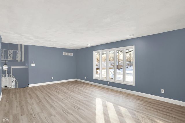 826 Yorkshire Road, Anderson, IN 46012