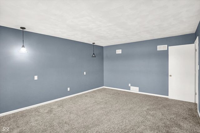 826 Yorkshire Road, Anderson, IN 46012