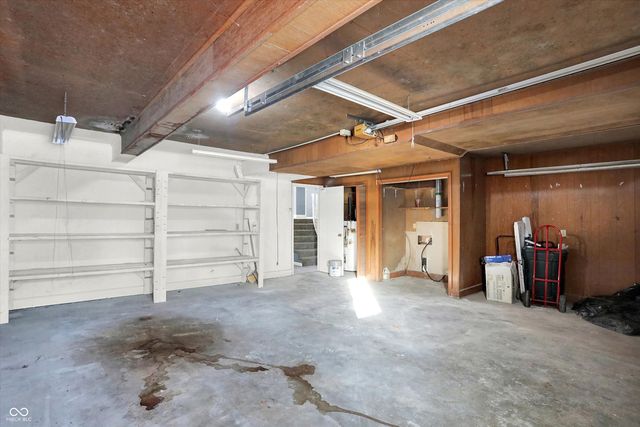 826 Yorkshire Road, Anderson, IN 46012