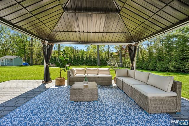 319 James Way, Wyckoff, NJ 07481