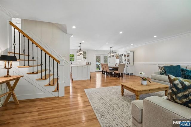 319 James Way, Wyckoff, NJ 07481