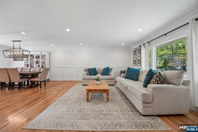 319 James Way, Wyckoff, NJ 07481