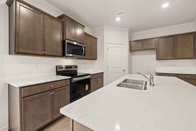 130 Hughes Place Drive, Dawsonville, GA 30534