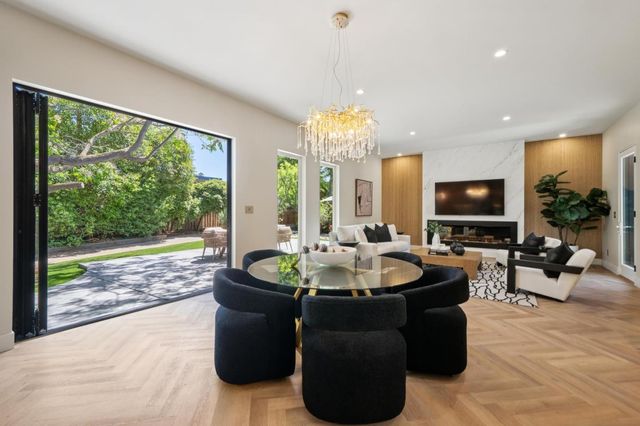 215 Lauella Court, Mountain View, CA 94041