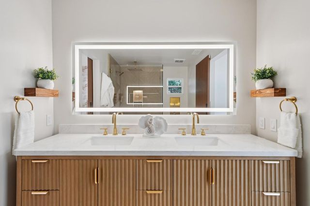 215 Lauella Court, Mountain View, CA 94041