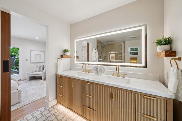 215 Lauella Court, Mountain View, CA 94041