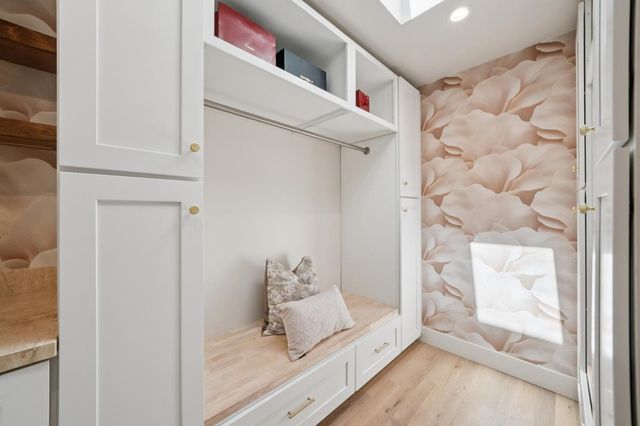 215 Lauella Court, Mountain View, CA 94041