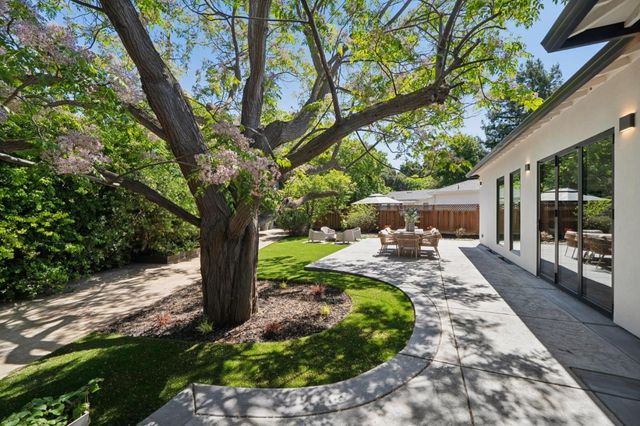 215 Lauella Court, Mountain View, CA 94041
