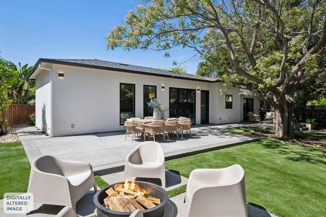 215 Lauella Court, Mountain View, CA 94041