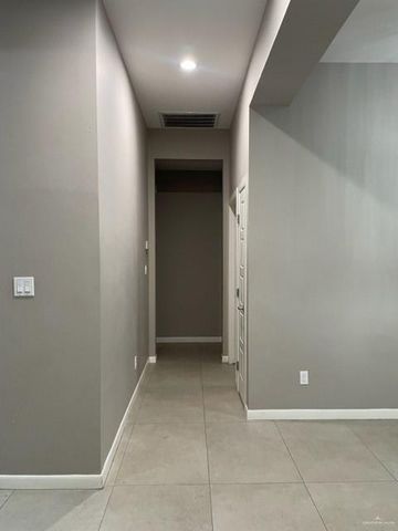 3105 Bobcat Avenue, Edinburg, TX 78542