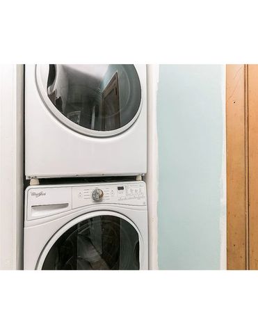 3010 Johnson Avenue NW, Cedar Rapids, IA 52405