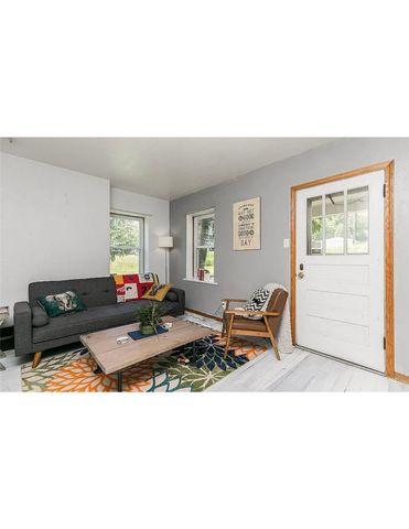 3010 Johnson Avenue NW, Cedar Rapids, IA 52405