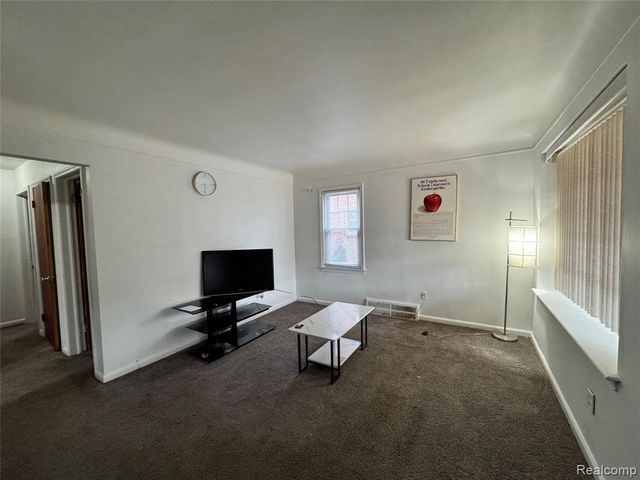 19455 Avon Avenue, Detroit, MI 48219