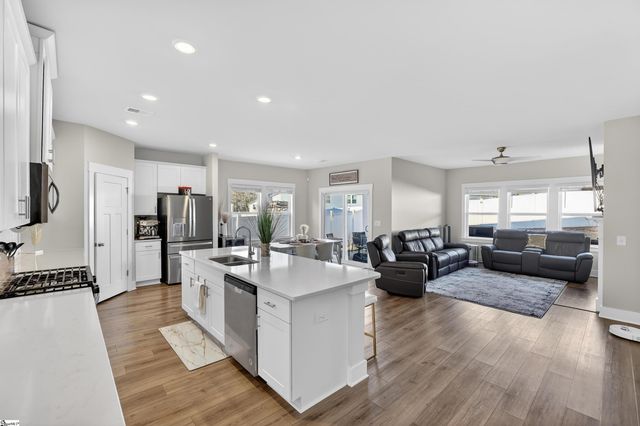 967 Burghley Circle, Greer, SC 29651