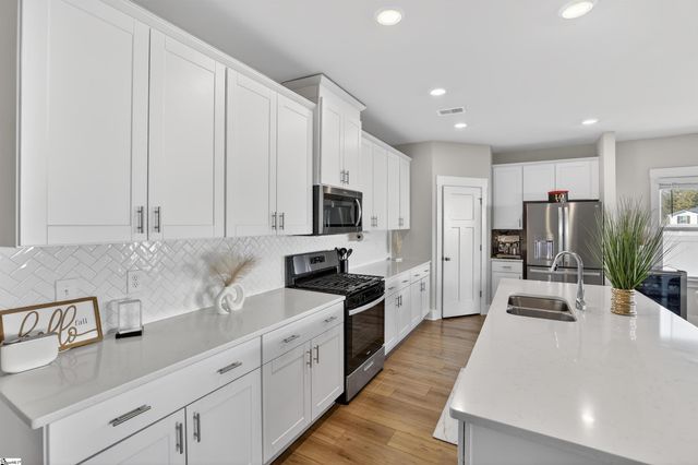 967 Burghley Circle, Greer, SC 29651