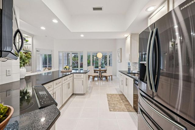 8811 Oldham Way, West Palm Beach, FL 33412