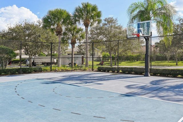 8811 Oldham Way, West Palm Beach, FL 33412