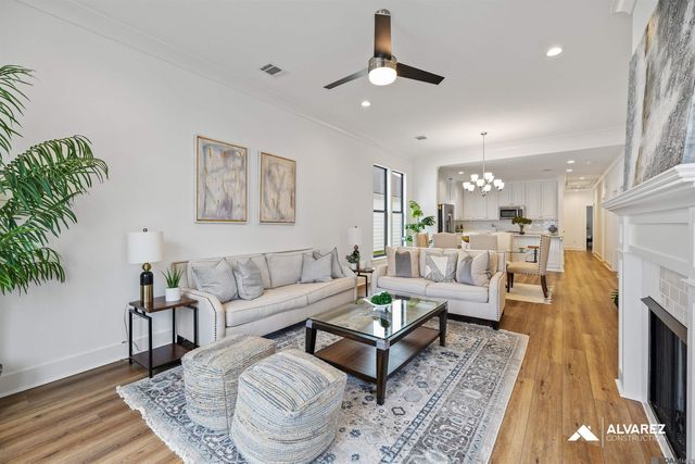 9986 Couret Dr, Baton Rouge, LA 70818