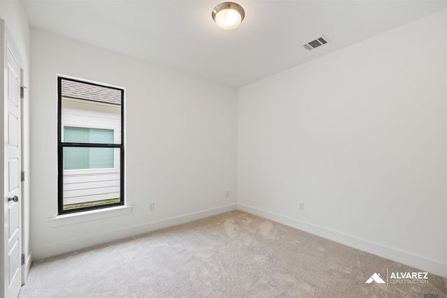 9986 Couret Dr, Baton Rouge, LA 70818