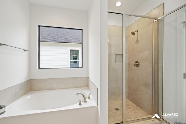 9986 Couret Dr, Baton Rouge, LA 70818