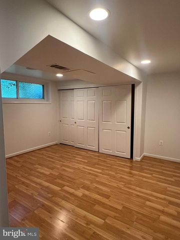 8827 CAMFIELD DR, Alexandria, VA 22308