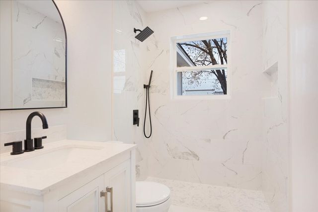 1021 Richard Drive, Garland, TX 75040