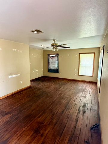 227 Hobson St, Houma, LA 70360