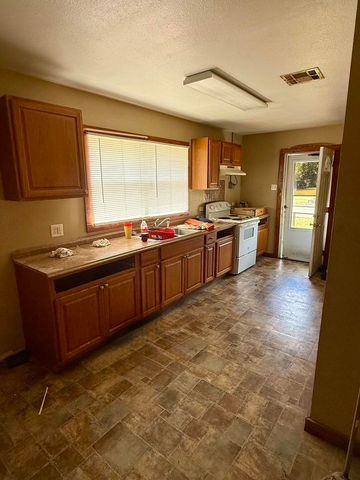 227 Hobson St, Houma, LA 70360