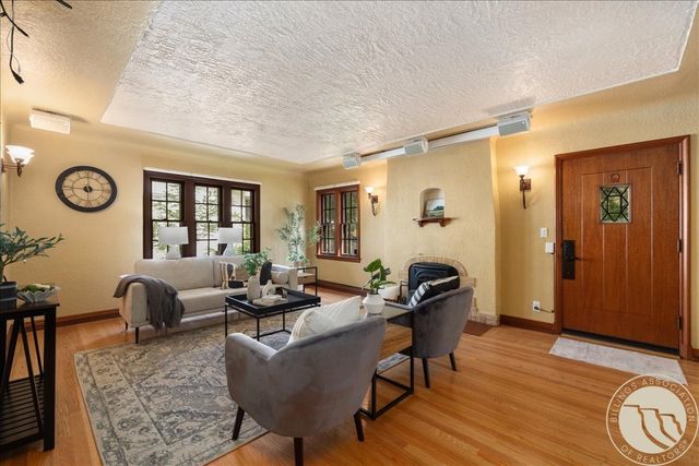 2328 Elm Street, Billings, MT 59101