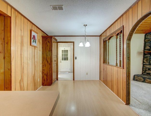 106 Arlington Drive, Hot Springs, AR 71013